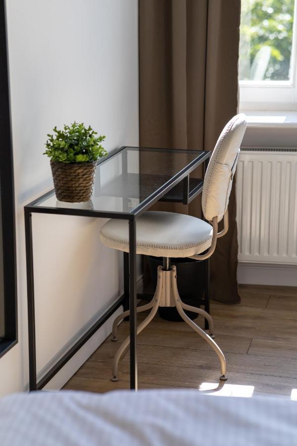 2homerent Apartment *